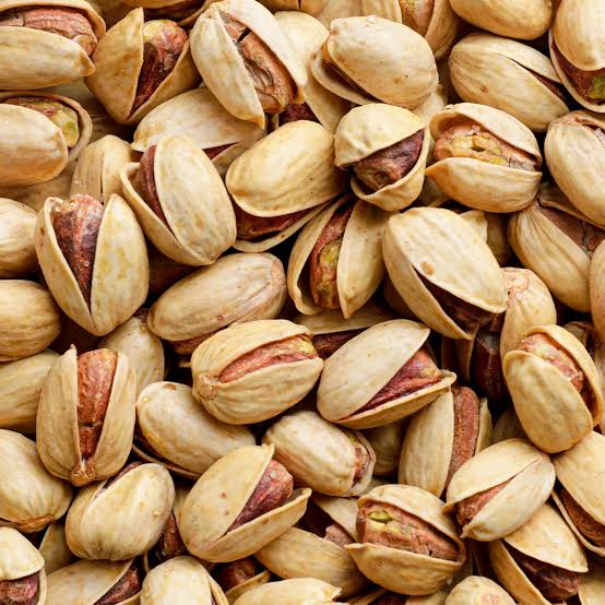 پسته کله قوچی شور زعفرانی + انتخابی ویژه برای آجیل مجلسی + قیمت و خرید عمده